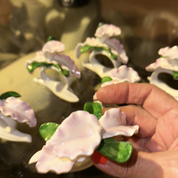 New Napkins ring holder hand - Picture 6 of 10